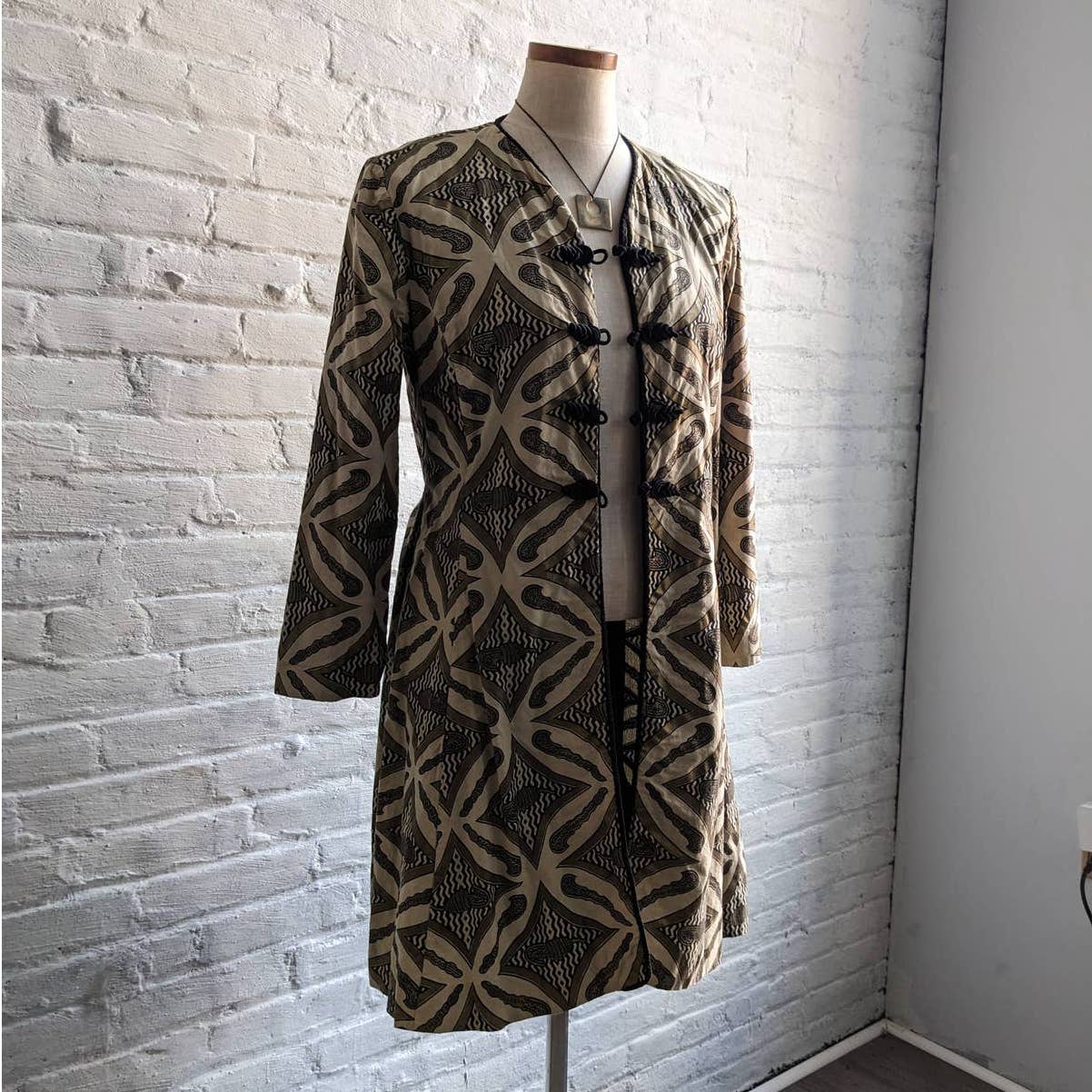 Vintage Japanese Kimono Duster Psychedelic Flared 70s style Shacket House Coat