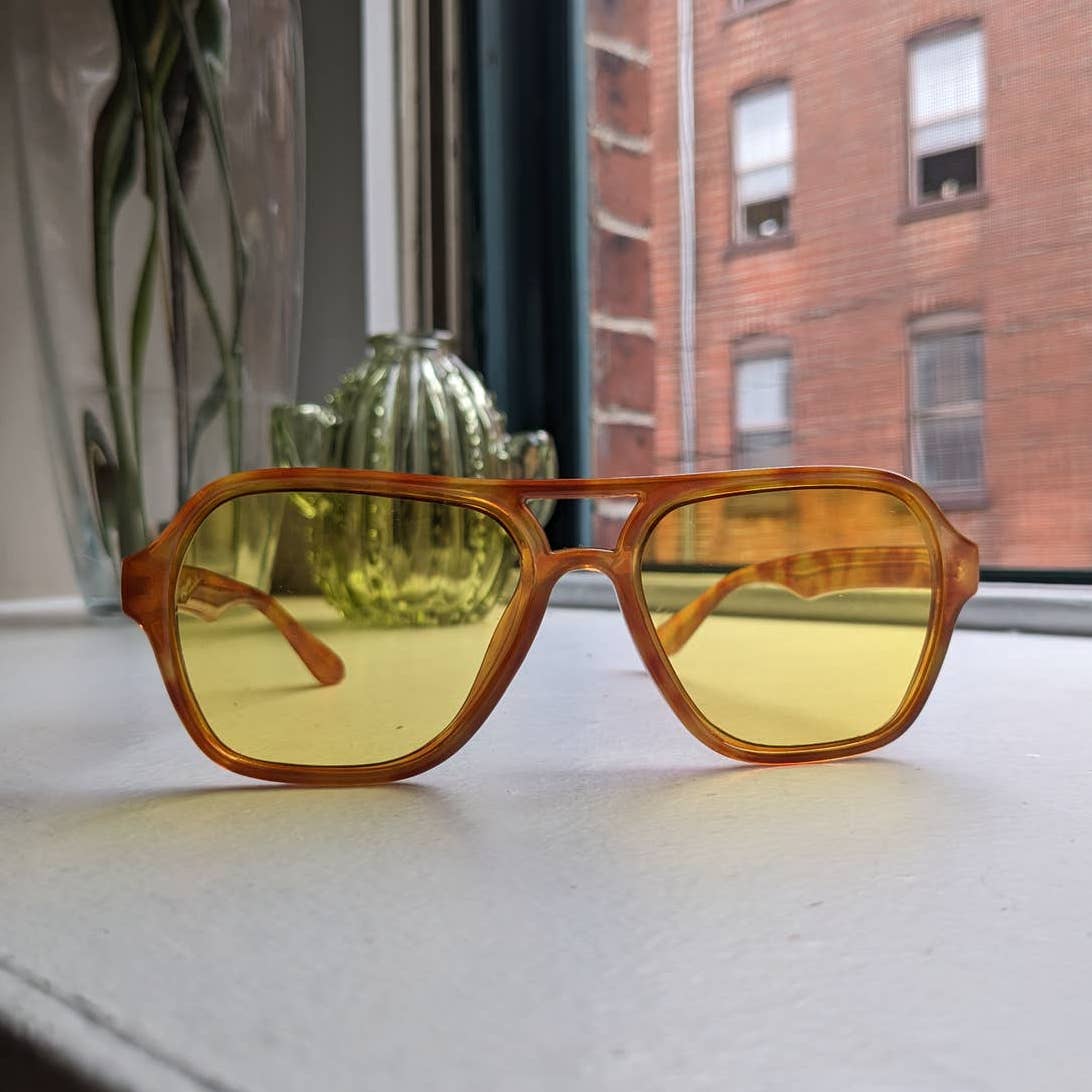 Retro Tortishell 70s Groovy Sunglasses Tinted Lenses Sunnies Nerd Glasses Shades